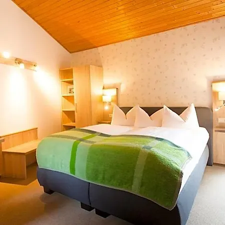 Hotel Zur Kutsche 3*