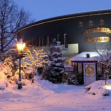 Zur Kutsche Hotel 3*