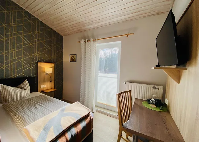 Zur Kutsche Отель Oberschona