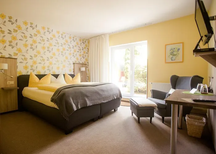 Отель Zur Kutsche 3*